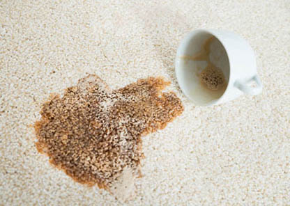 Consejos limpieza mancha cafe moqueta